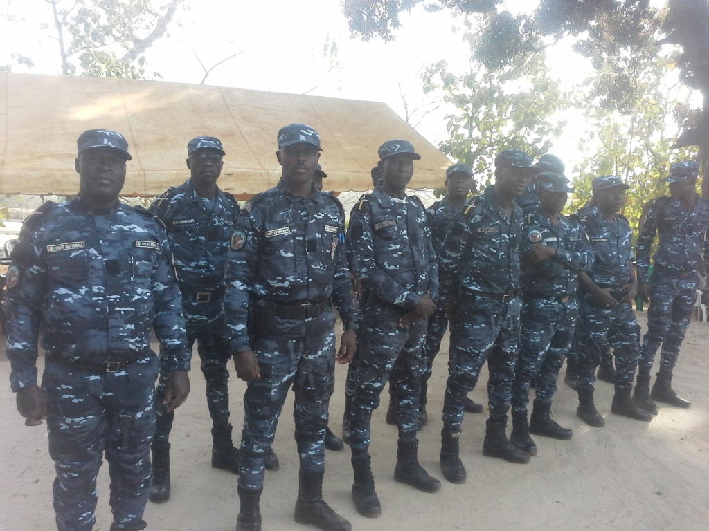 Le nouveau treillis de la Police nationale présenté aux populations