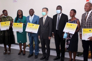 C&ocirc;te d'Ivoire: La Chine octroie des bourses d&rsquo;&eacute;tudes &agrave; une centaine d&rsquo;&eacute;l&egrave;ves ivoiriens