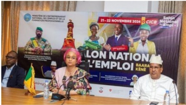 Mali/ Salon de l'emploi : le pays met l'accent sur la formation des dipl&ocirc;m&eacute;s qualifi&eacute;s