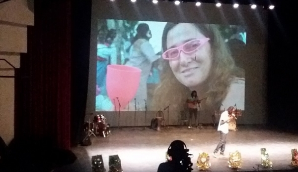 C&ocirc;te d&rsquo;Ivoire :Une fresque chor&eacute;graphique pour dire &laquo; Adieu &raquo; &agrave; Henrike Grohs, directrice du Goethe Institut tu&eacute;e &agrave; Bassam (Magazine)