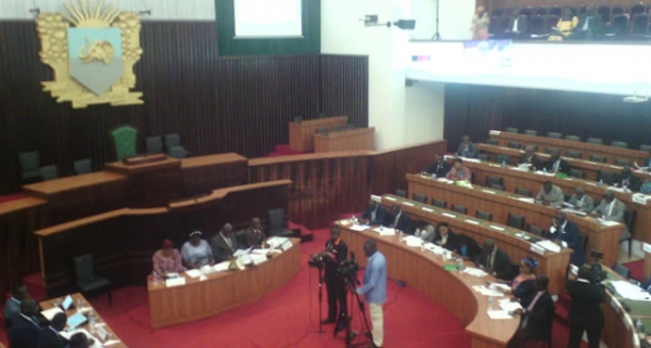 C&ocirc;te d&rsquo;Ivoire&egrave;-Assembl&eacute;e nationale : Adoption en commission d'un projet de nouvelle loi sur la presse adopt&eacute; sur fond d'inqui&eacute;tude chez les journalistes