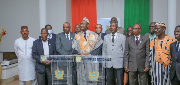 C&ocirc;te d&rsquo;Ivoire: Le projet de budget de l&rsquo;Etat 2022 et l&rsquo;annexe fiscale adopt&eacute;s &agrave; l&rsquo;Assembl&eacute;e nationale