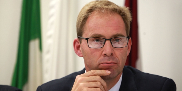 Le ministre britannique pour l&rsquo;Afrique et le Moyen-Orien, Tobias Ellwood
