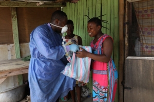 Ghana/ Covid-19 : la Premi&egrave;re soutient les travailleurs occasionnels et quotidiens