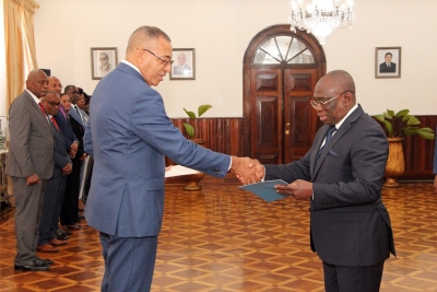 C&ocirc;te d&rsquo;Ivoire : l&rsquo;ambassadeur Kouadio Konan Bertin pr&eacute;sente ses lettres de cr&eacute;ance au pr&eacute;sident de S&atilde;o Tom&eacute;-et-Principe