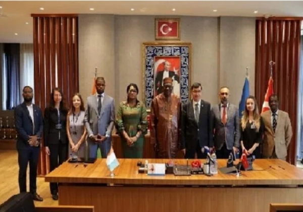 Renforcement des liens entre le District Autonome du Dengu&eacute;l&eacute; et la Turquie : Un jumelage strat&eacute;gique avec K&uuml;tahya