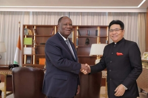 Le Diplomate indien re&ccedil;u par SEM Alassane Ouattara