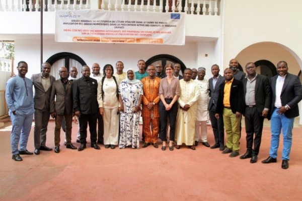 C&ocirc;te d'Ivoire/ M&eacute;dias num&eacute;riques et pr&eacute;vention des conflits : ouverture d&rsquo;un atelier r&eacute;gional &agrave; Grand-Bassam