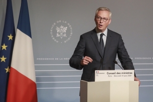 Reconfinement: La France rectifie son budget de 2020