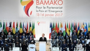 Sommet Afrique-France : Les adieux de Hollande &agrave; ses pairs africains
