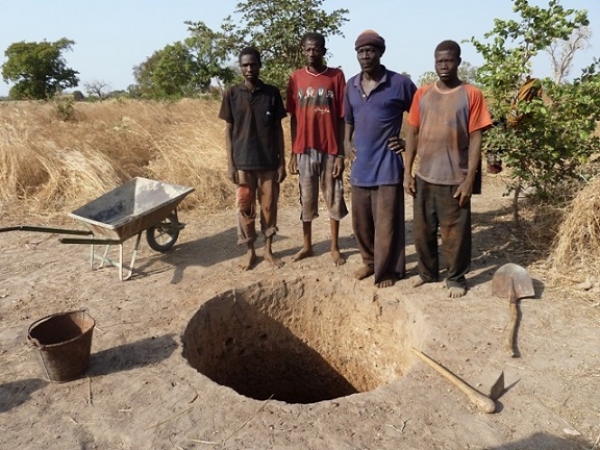 Les puisatiers (image d'archive)