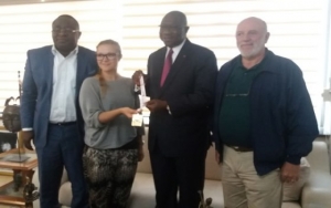 Tir &agrave; l'Arc : La championne d'Afrique Carla Frangilli re&ccedil;oit les f&eacute;licitations du gouvernement ivoirien