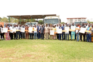 H&eacute;v&eacute;aculture :  des camions tricycles et motos offerts aux meilleurs producteurs &agrave; Abengourou