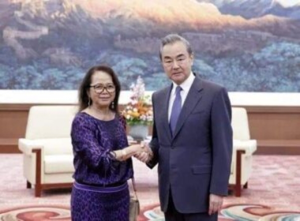 Approfondissement des relations Chine - Madagascar : rencontre strat&eacute;gique entre madame Yvette Sylla et le haut diplomate chinois Wang Yi