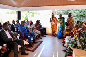 Coh&eacute;sion sociale : Le Premier Ministre se r&eacute;jouit de la fraternit&eacute; retrouv&eacute;e entre les communaut&eacute;s de l'Ouest