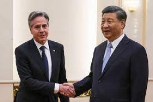 Visite de Blinken en Chine: le pr&eacute;sident Xi Jinping salue des &laquo;progr&egrave;s&raquo; entre P&eacute;kin et Washington