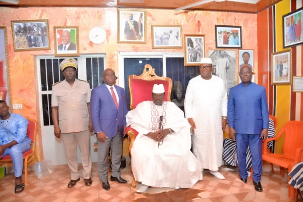 C&ocirc;te d&rsquo;Ivoire: le ministre KKB chez le Chef de canton de Korhogo