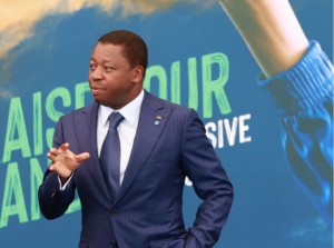 Togo : Faure Gnassingb&eacute; rencontre Boris Johnson et participe au Sommet sur l'&eacute;ducation