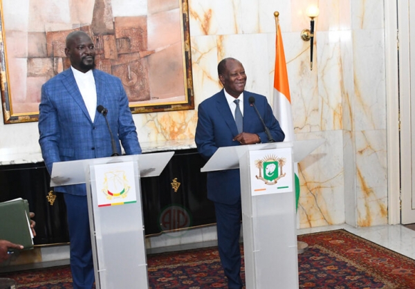 Visite de travail : Alassane Ouattara et Mamadi Doumbouya r&eacute;affirment leur engagement en faveur d&rsquo;une coop&eacute;ration renforc&eacute;e entre la C&ocirc;te d&rsquo;Ivoire et la Guin&eacute;e