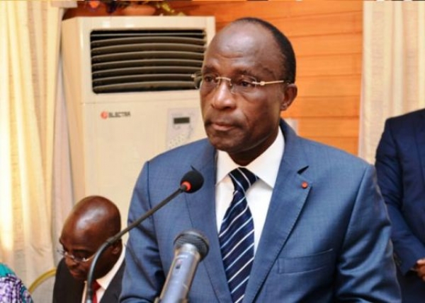 Le ministre Adama Kon&eacute;, ministre aupr&egrave;s du Premier ministre, Charg&eacute; de l&rsquo;Economie et des Finances,