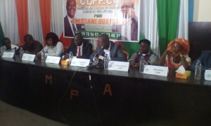 Les  membre de la coalition du parti au pouvoir veulent un troisi&egrave;me mandat pour Alassane Ouattara &agrave; la t&ecirc;te de la C&ocirc;te d'Ivoire