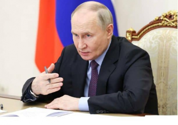 Russie/Finances : Vladimir Poutine signe une loi autorisant les banques &eacute;trang&egrave;res &agrave; l'ouverture de succursale