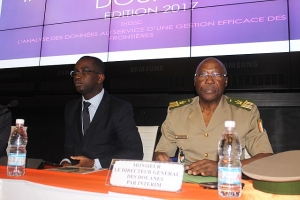 Le directeur g&eacute;n&eacute;ral par int&eacute;rim de la Douane , Da Pierre