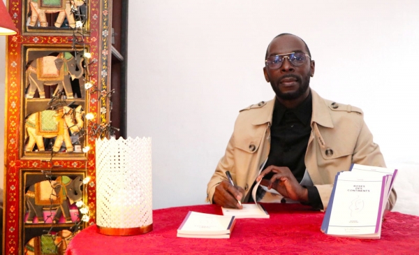 France/Po&eacute;sie : un ancien journaliste de la RTI sort &laquo; Roses Des Continents &raquo;