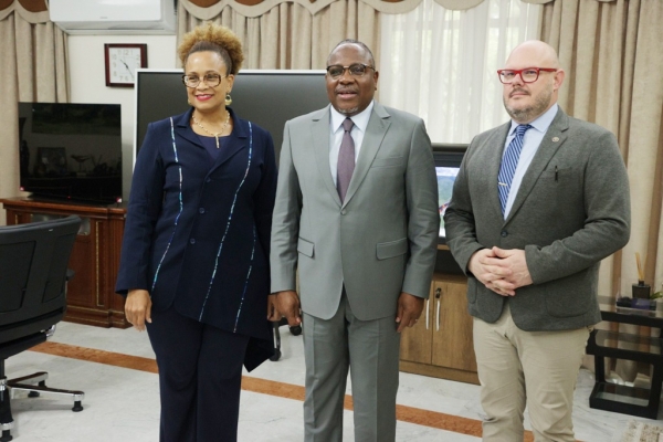 C&ocirc;te d&rsquo;Ivoire/Pr&eacute;sidentielle 2025 : Coulibaly-Kuibiert &eacute;change avec l&rsquo;Ambassadrice des &Eacute;tats-Unis