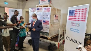 Coronavirus : Les &Eacute;tats-Unis font un autre don de 151, 200 Vaccins Anti-COVID-19 au Niger