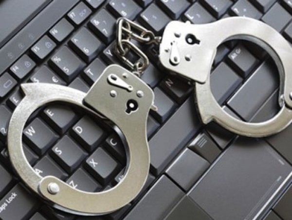 La cybercriminalit&eacute;, "obstacle au d&eacute;veloppement" et "menace" contre la paix en Afrique francophone