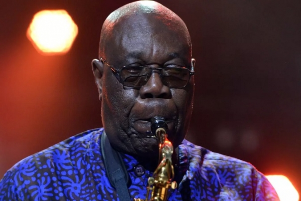 L'artiste Manu Dibango d&eacute;c&eacute;d&eacute; du coronavirus