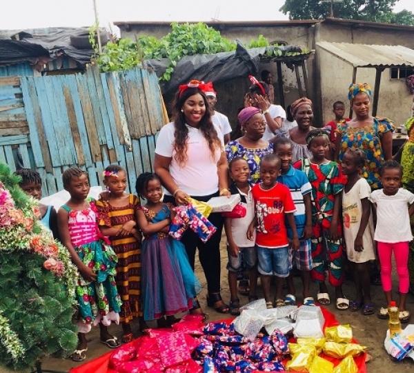 No&euml;l 2017 : des cadeaux d&rsquo;une ONG &agrave; des enfants d&eacute;favoris&eacute;s de Koumassi et Yopougon