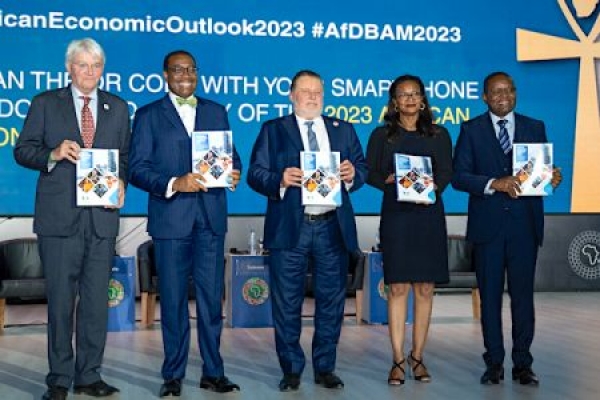 Afrique : Rapport 2023 du Groupe de la BAD : l&rsquo;Afrique reste r&eacute;siliente face aux nouveaux chocs, mais les progr&egrave;s et les financements doivent &ecirc;tre acc&eacute;l&eacute;r&eacute;s