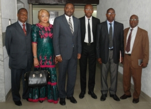 Prix d&rsquo;excellence 2015: le ministre Gnamien Konan r&eacute;compense les laur&eacute;ats des meilleurs promoteurs immobiliers et syndicats de copropri&eacute;taires