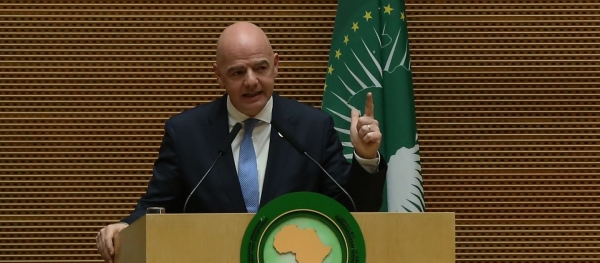 Le Pr&eacute;sident de l&rsquo;UA et le Pr&eacute;sident de la FIFA font le point sur une collaboration r&eacute;ussie