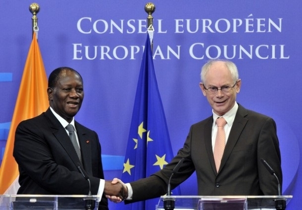 Le pr&eacute;sident ivoirien, Alassane Ouattara, re&ccedil;u au Conseil europ&eacute;en en novembre 2016 (Ph. d'archive)