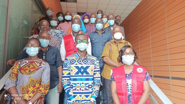 Croix-Rouge : 60 journalistes et animateurs form&eacute; aux rudiments de sensibilisation contre la Covid