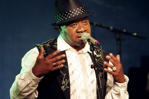 D&eacute;c&egrave;s de Papa Wemba : le Club &laquo; Les Amis de la PAIX &raquo; salue la m&eacute;moire de l&rsquo;artiste