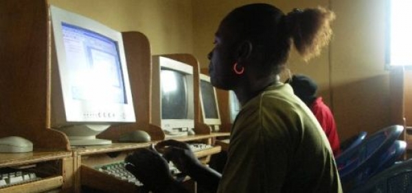 Free Bascis by Facebook permet &agrave; des millions de personnes d'acc&eacute;der &agrave; Internet en Afrique