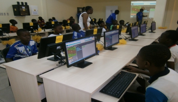 C&ocirc;te d&rsquo;Ivoire : Microsoft initie des &eacute;l&egrave;ves ivoiriens &agrave; la programmation informatique