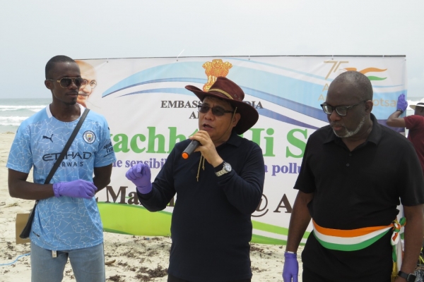 C&ocirc;te d&rsquo;Ivoire/ Pollution des eaux : l&rsquo;ambassadeur de l&rsquo;Inde sensibilise sur les dangers de la pollution plastique