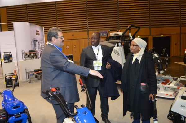 Mme Cond&eacute; Di&eacute;n&eacute;bou et M.Berth&eacute; Onagna en prospection au SIMA 2017, &agrave; Paris Nord Villepinte