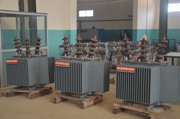 Des transformateurs de Techno transfo