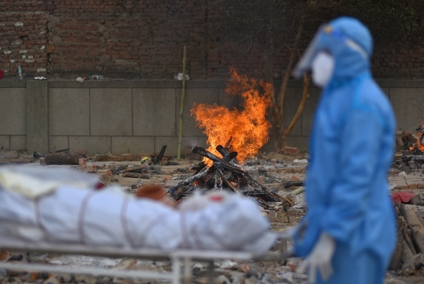 Covid: Plus de 4 millions de d&eacute;c&egrave;s dans le monde