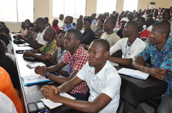 Des jeunes ivoiriens participant &agrave; un s&eacute;minaire (Image d'archives &agrave; titre d'illustration)