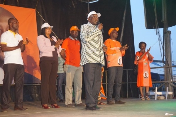 Yopougon : Gilbert Kafana Kon&eacute; remercie les militants du RHDP &agrave; travers un concert. Il fait parler son c&oelig;ur