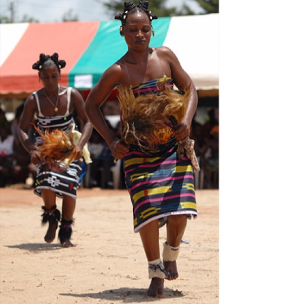 Des danseuses d'Aloukou &agrave; Gagnoa