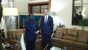 L&rsquo;ambassadeur d&rsquo;Espagne en C&ocirc;te d&rsquo;Ivoire &eacute;change avec B&eacute;di&eacute;
