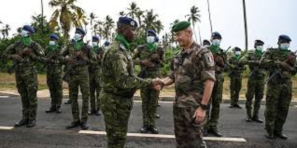 L'arm&eacute;e fran&ccedil;aise quitte d&eacute;finitivement la C&ocirc;te d'Ivoire en 2025 : une nouvelle &egrave;re pour les FACI